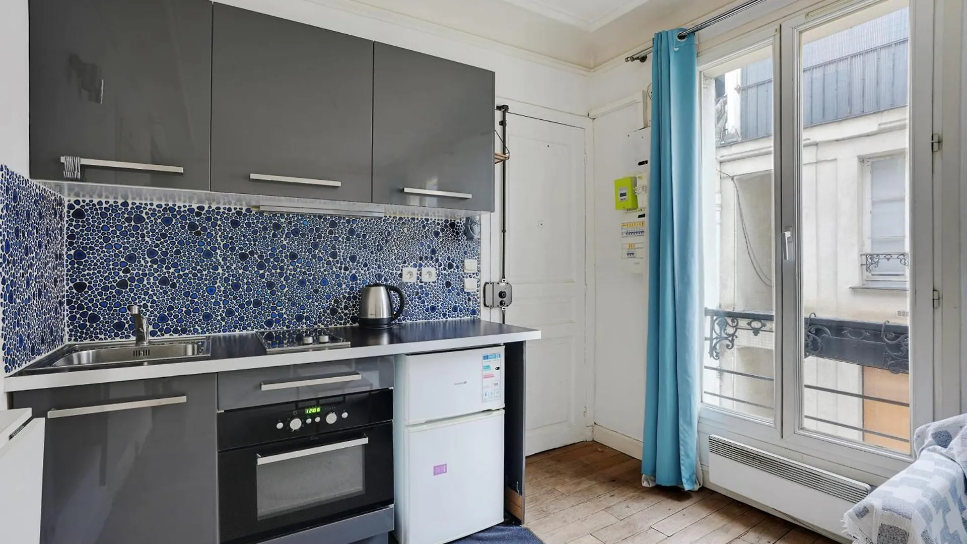 Paris 5 - Cosy Appartement 0*,  فرنسا